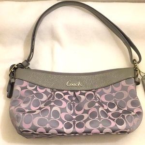 👛LAST CHANCE👛Coach Gray & Pink Medium Bag